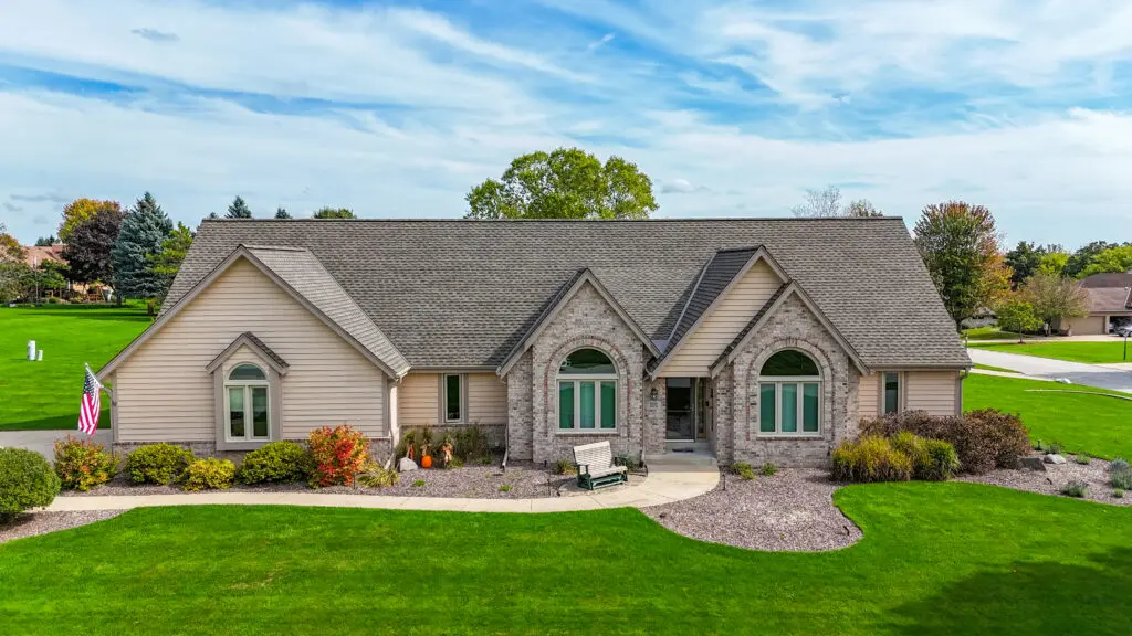 Pewaukee roof replacement