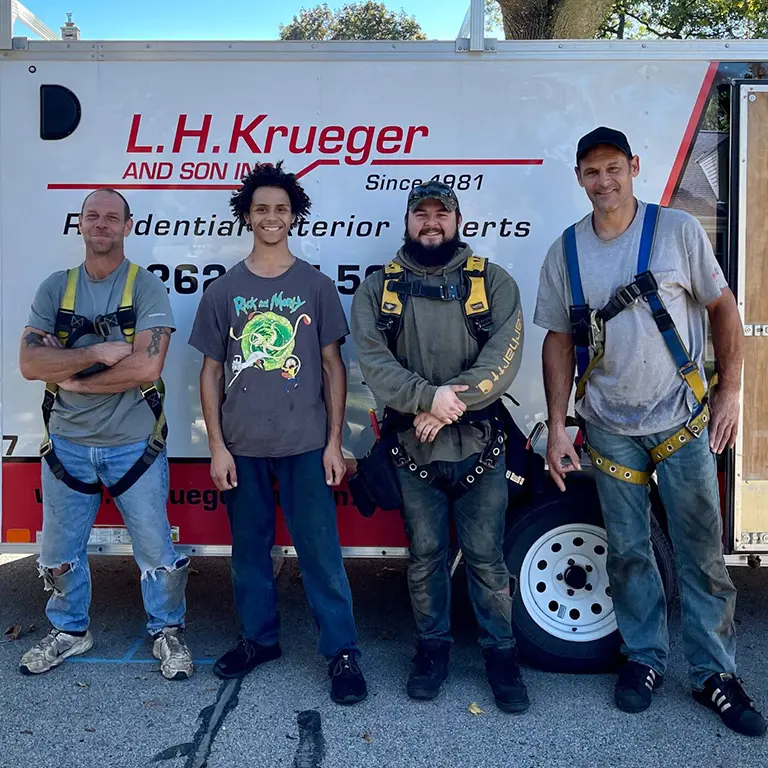 dan's roofing crew
