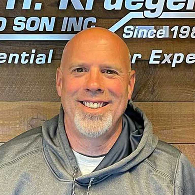 Tom, Service & Repair