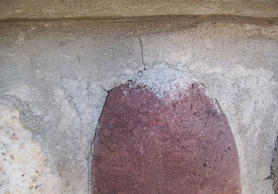 Chimney mortar cracks